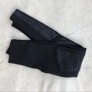 ALO yoga moto high rise legging xs